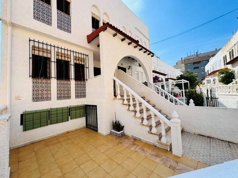 Herverkoop - Half vrijstaande woning - La Mata