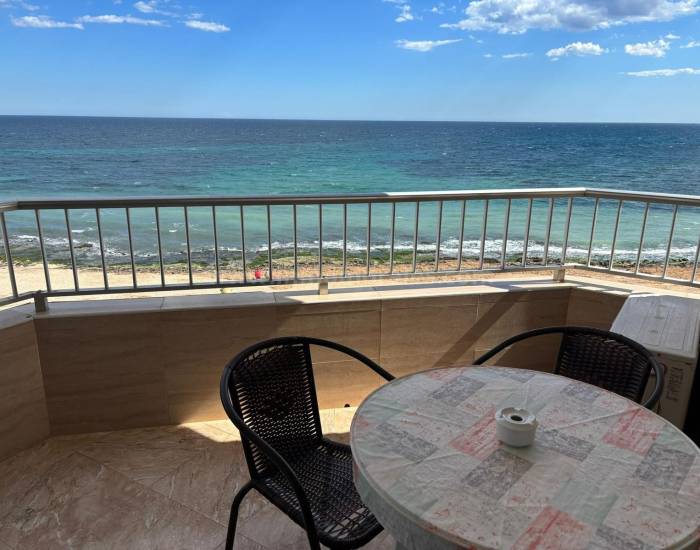 Wohnung/Apartment - Wiederverkauf - Torrevieja - Playa de los Locos
