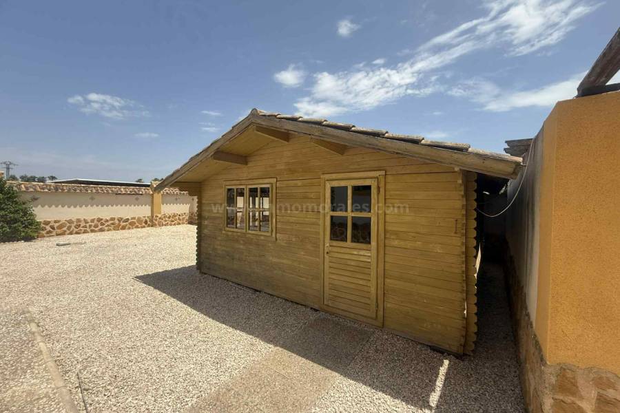 Resale - Country Villa   - Catral