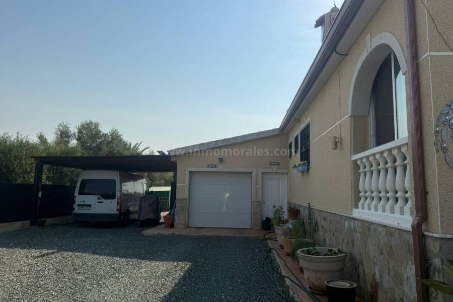 Venta - Villa con anexo - Catral