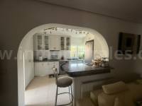 Venta - Villa con anexo - Catral