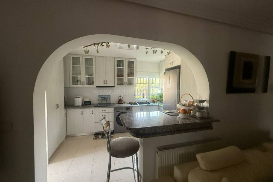 Venta - Villa con anexo - Catral