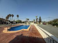 Venta - Villa con anexo - Catral