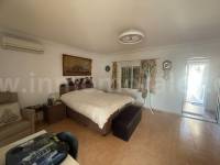 Venta - Villa con anexo - Catral