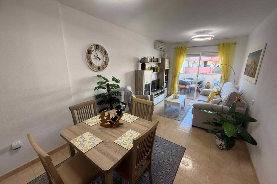 Resale - Apartment  - Almoradí