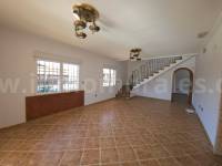 Herverkoop - Villa met bijgebouw - Catral