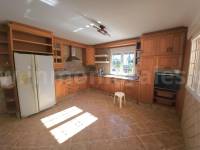 Herverkoop - Villa met bijgebouw - Catral