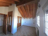 Herverkoop - Villa met bijgebouw - Catral