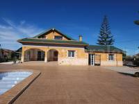 Herverkoop - Villa met bijgebouw - Catral