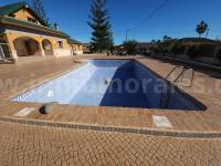 Herverkoop - Villa met bijgebouw - Catral