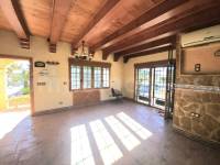 Herverkoop - Villa met bijgebouw - Catral