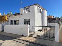 Venta - Semi adosada - Almoradí