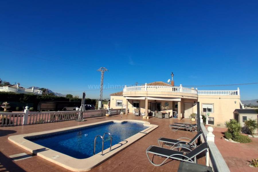 Herverkoop - Villa ( Finca ) - Catral