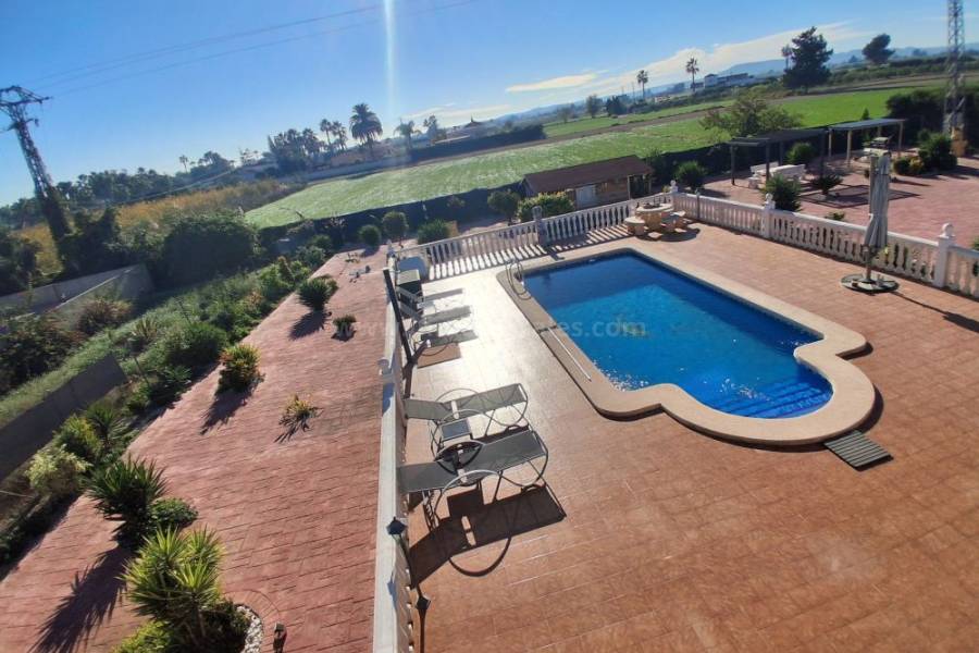 Herverkoop - Villa ( Finca ) - Catral