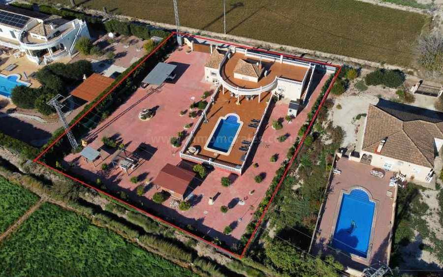 Herverkoop - Villa ( Finca ) - Catral