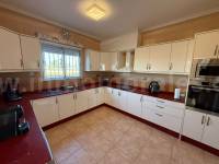 Herverkoop - Villa ( Finca ) - Catral