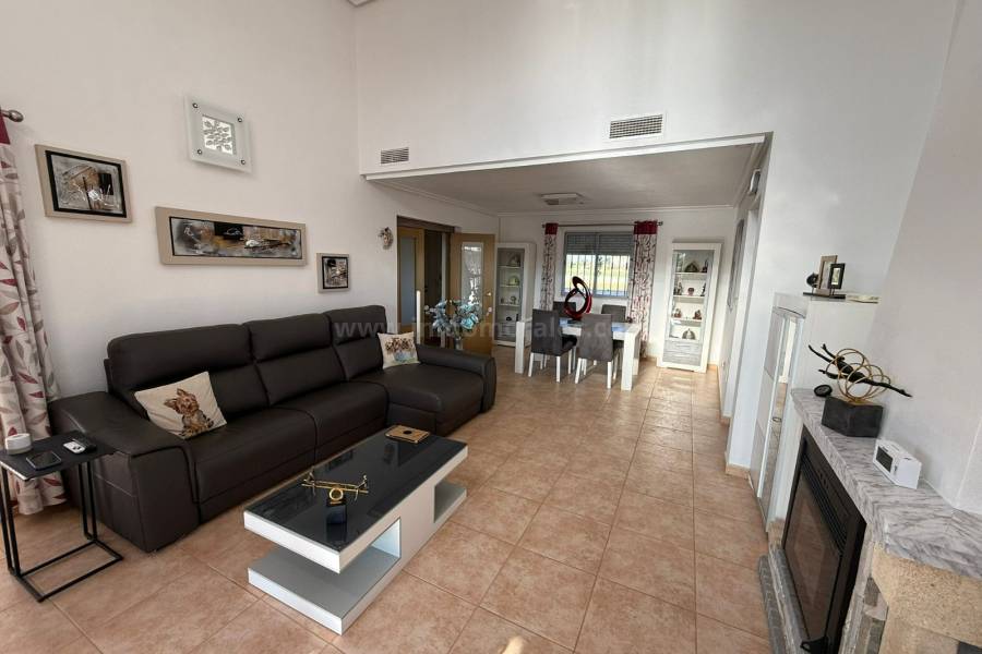 Herverkoop - Villa ( Finca ) - Catral