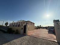 Herverkoop - Villa ( Finca ) - Catral