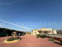 Herverkoop - Villa ( Finca ) - Catral