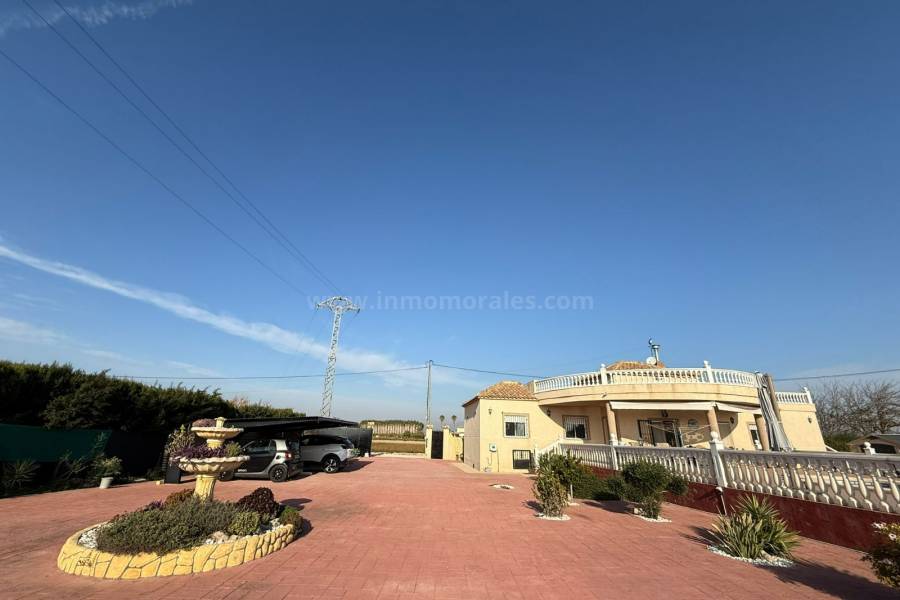 Herverkoop - Villa ( Finca ) - Catral