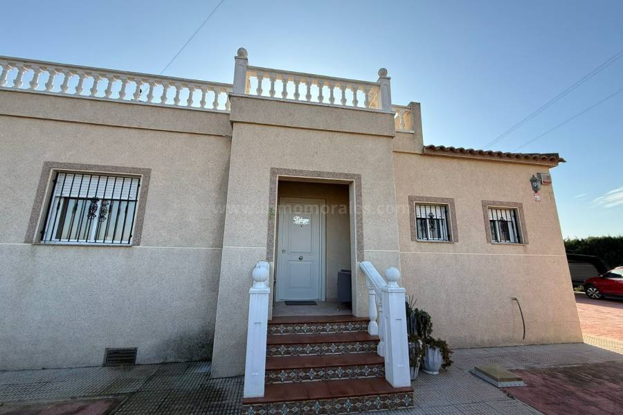 Herverkoop - Villa ( Finca ) - Catral