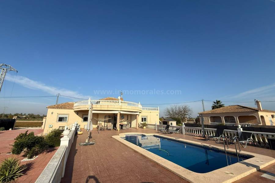 Herverkoop - Villa ( Finca ) - Catral