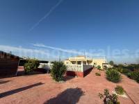Herverkoop - Villa ( Finca ) - Catral