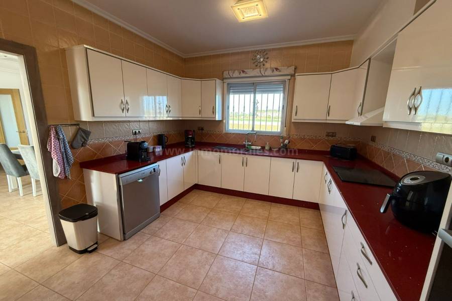 Herverkoop - Villa ( Finca ) - Catral