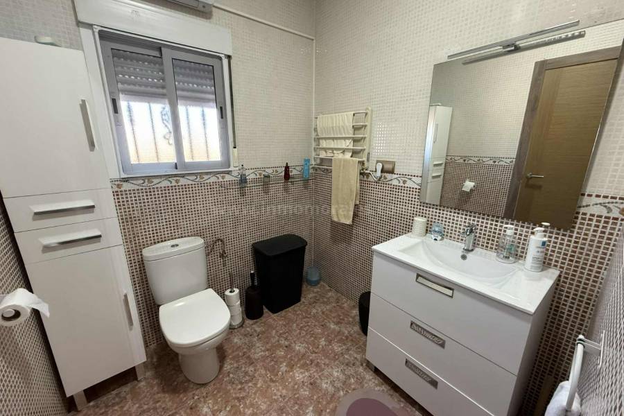 Herverkoop - Villa ( Finca ) - Catral