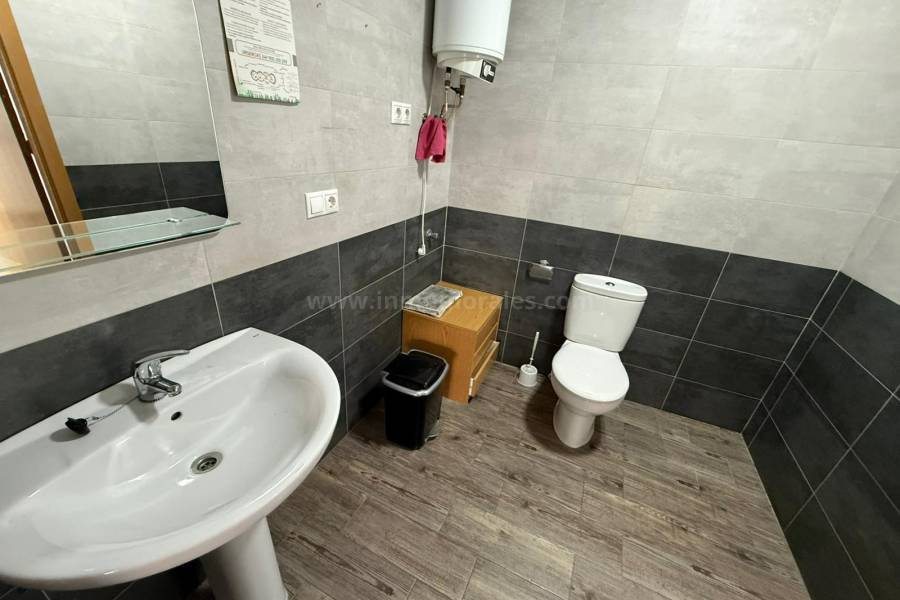 Venta - Local Comercial - Almoradí