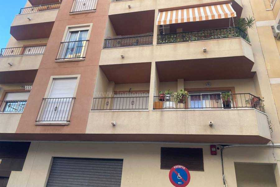 Wiederverkauf - Wohnung/Apartment - Torrevieja - Centro