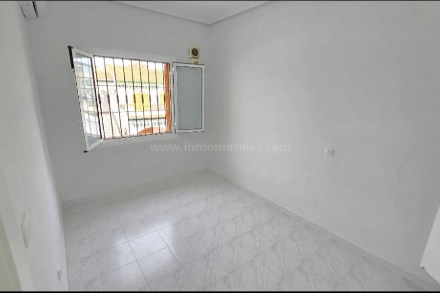 Resale - Apartment  - La Mata