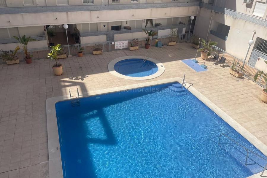 Herverkoop - Appartement - Almoradí
