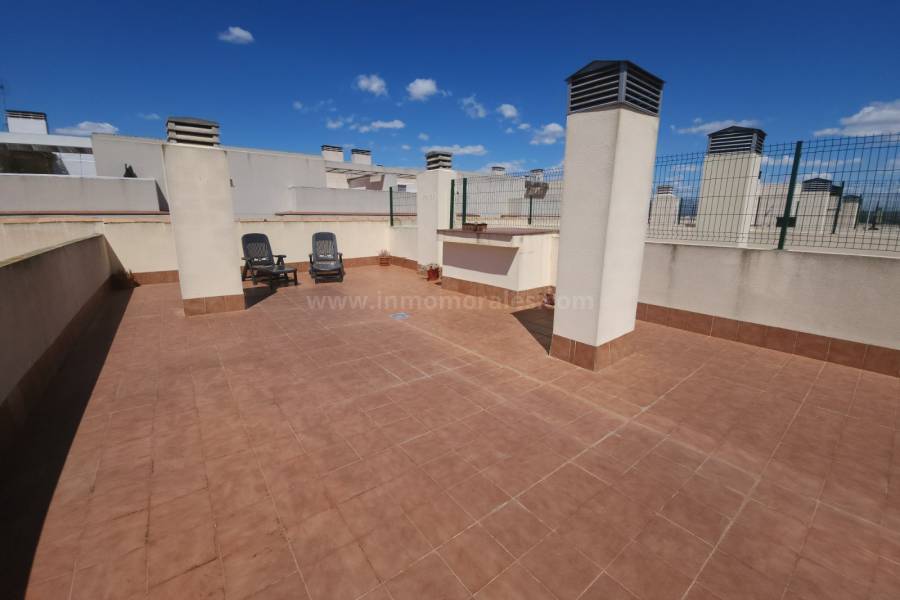 Herverkoop - Penthouse / Dakappartement - Almoradí
