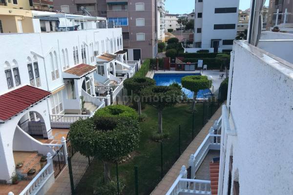 Semi detached Villa - Resale - La Mata - La Mata