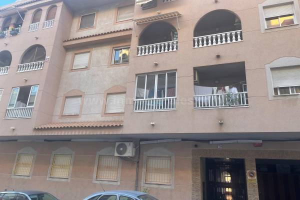 Apartment  - Resale - Torrevieja - Torrevieja