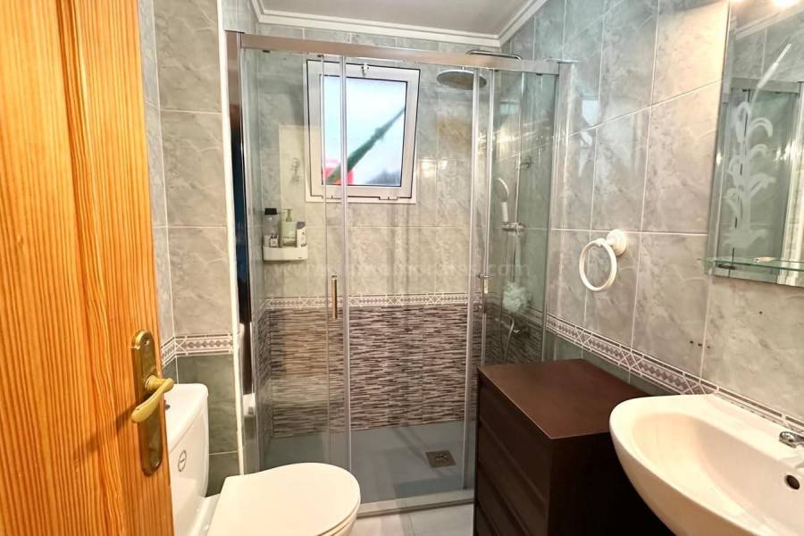 Wiederverkauf - Wohnung/Apartment - Torrevieja - Centro