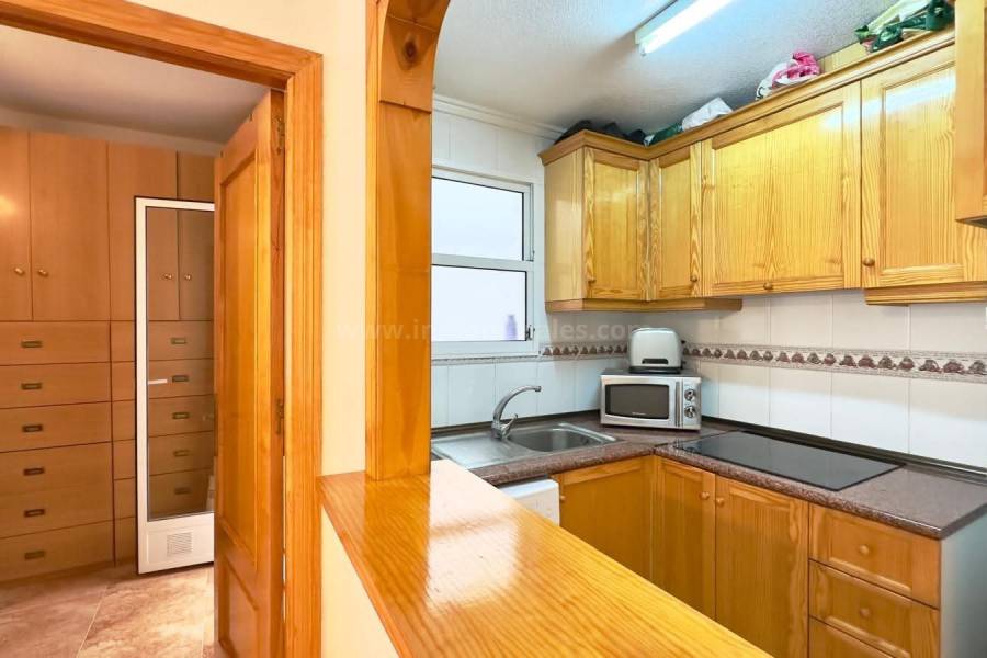 Wiederverkauf - Wohnung/Apartment - Torrevieja - Centro