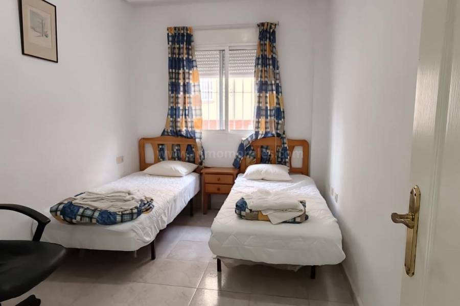Venta - Apartamento / Piso - Torrevieja - Playa de los Locos