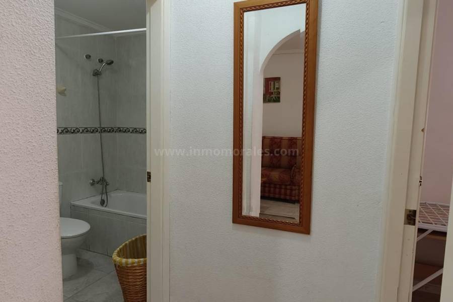 Venta - Apartamento / Piso - Torrevieja - Playa de los Locos