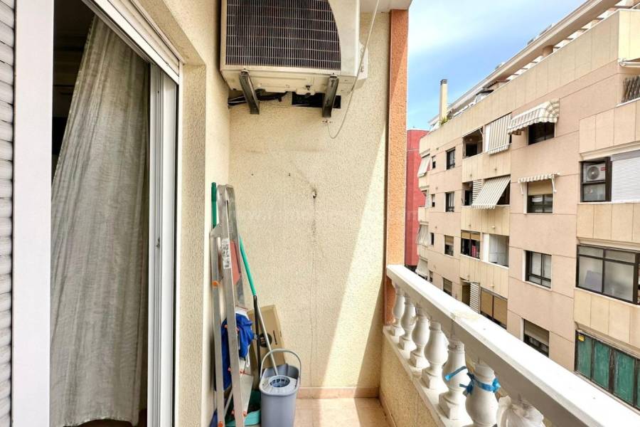 Wiederverkauf - Wohnung/Apartment - Torrevieja - Centro