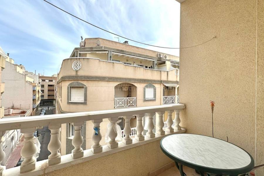 Wiederverkauf - Wohnung/Apartment - Torrevieja - Centro