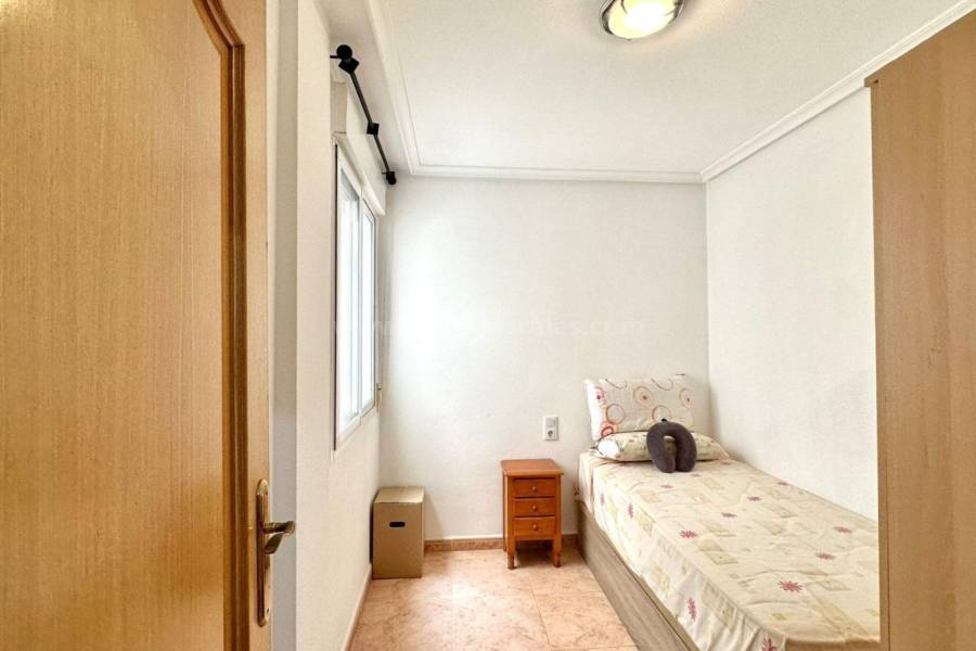 Wiederverkauf - Wohnung/Apartment - Torrevieja - Centro