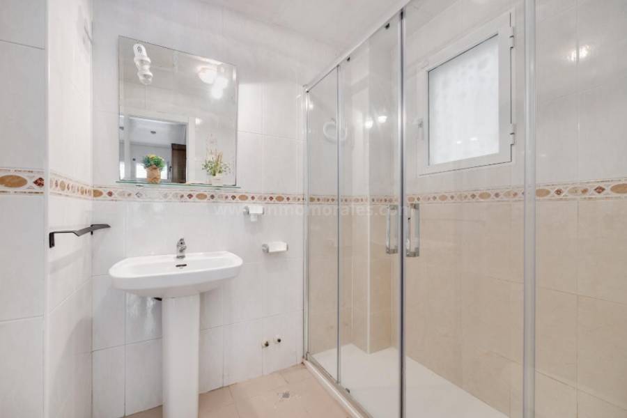 Wiederverkauf - Wohnung/Apartment - Torrevieja - Playa de los Náufragos