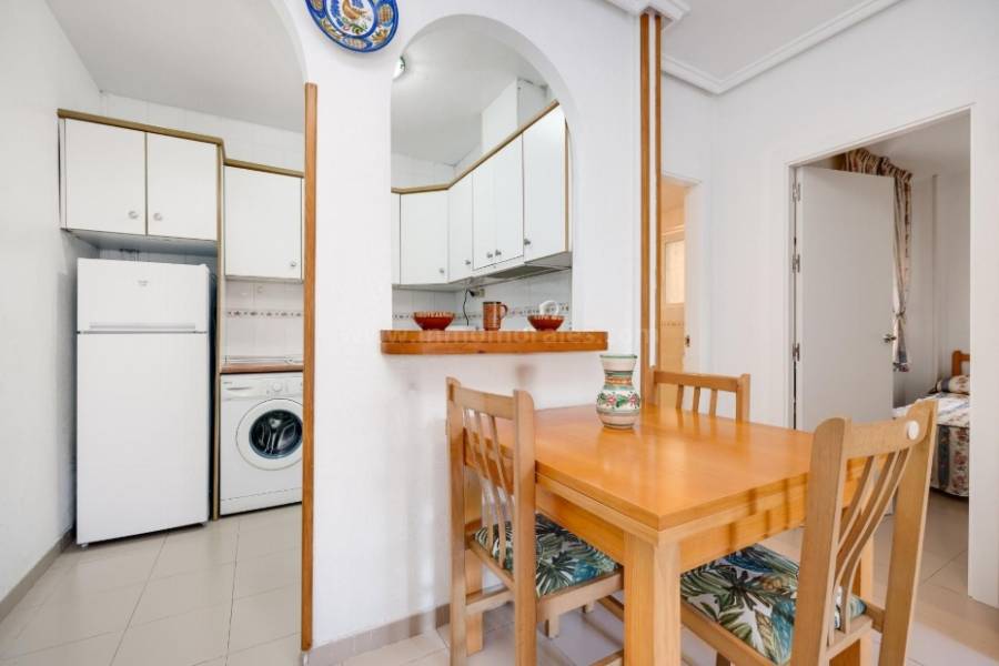 Wiederverkauf - Wohnung/Apartment - Torrevieja - Playa de los Náufragos