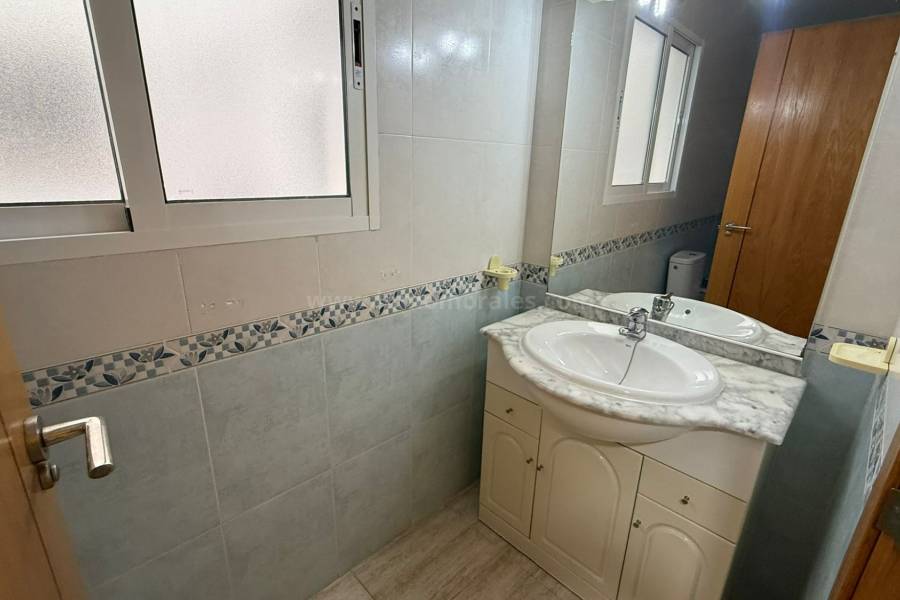 Wiederverkauf - Wohnung/Apartment - Almoradí