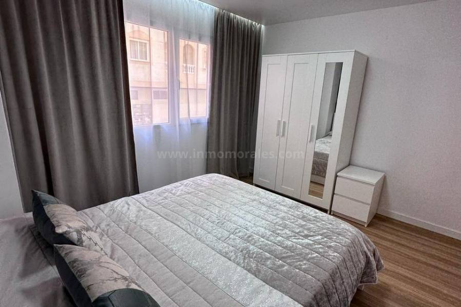 Resale - Apartment  - Torrevieja - Playa del Cura