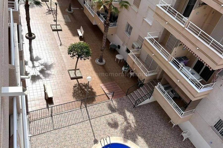Resale - Apartment  - Torrevieja - Playa del Cura