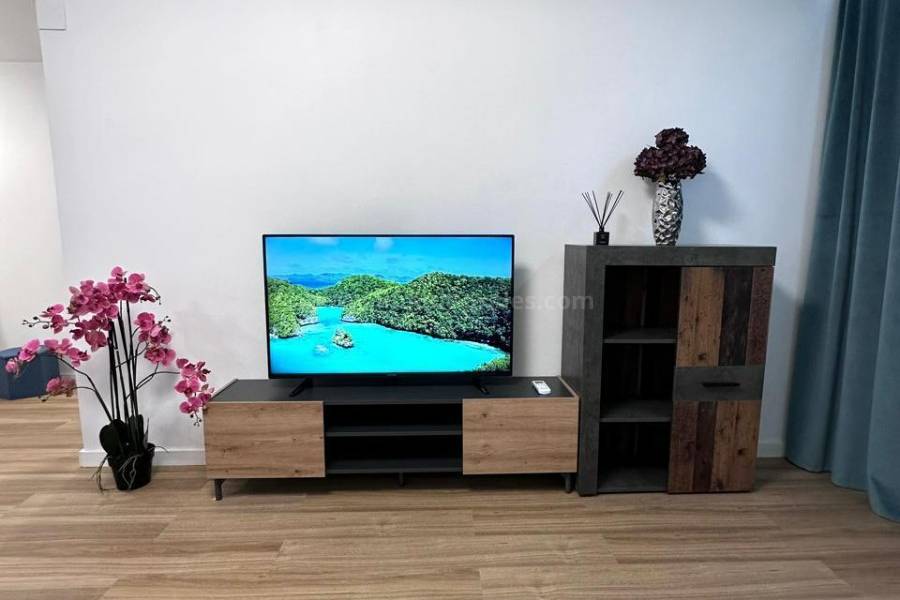 Resale - Apartment  - Torrevieja - Playa del Cura