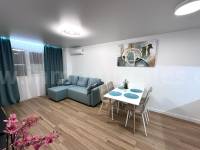 Resale - Apartment  - Torrevieja - Playa del Cura